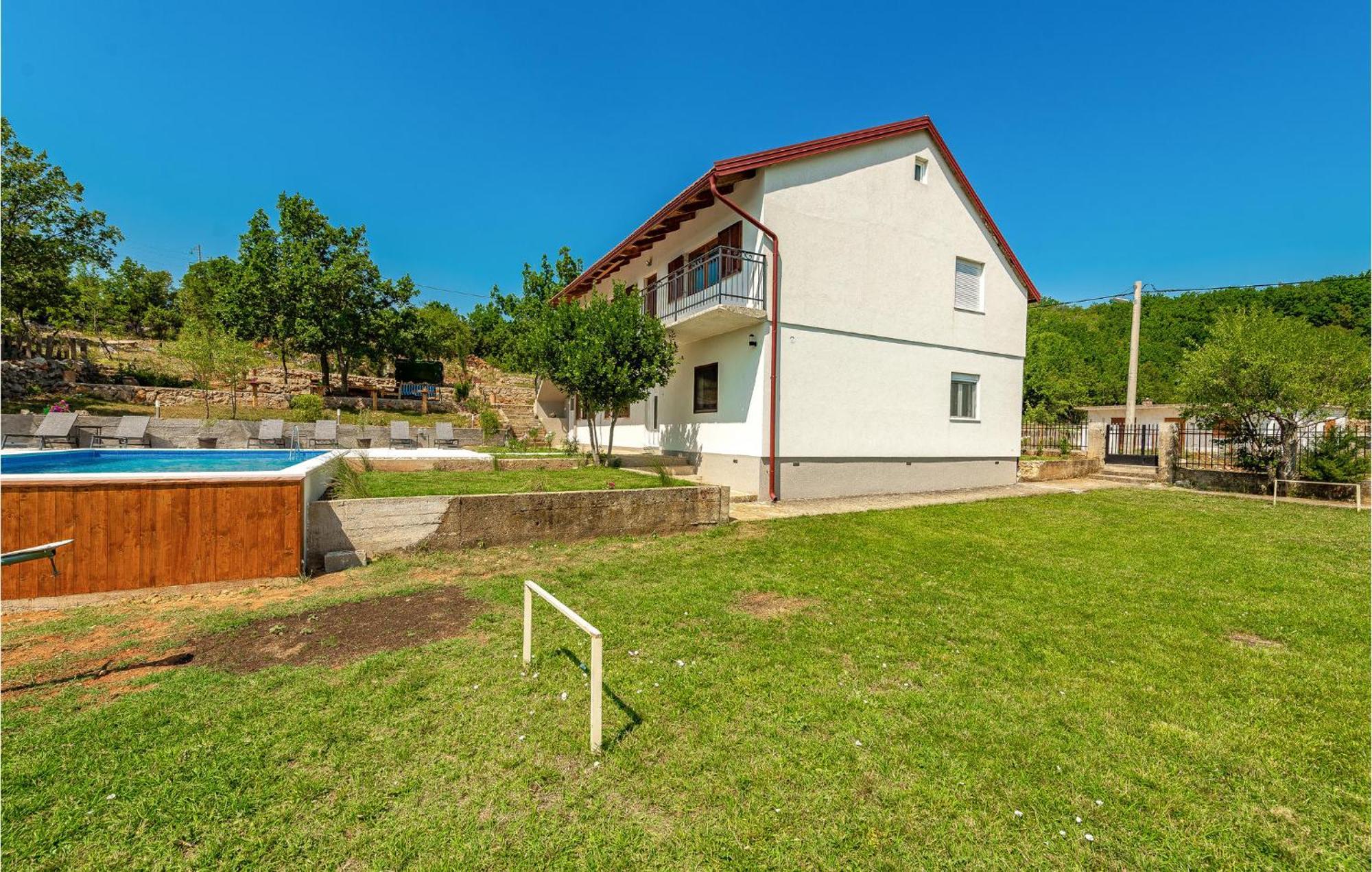 Lovely Home In Muskovci With Kitchen Exterior foto